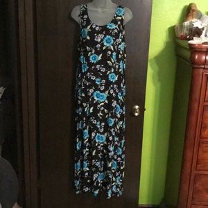 Cheerful flower maxi dress